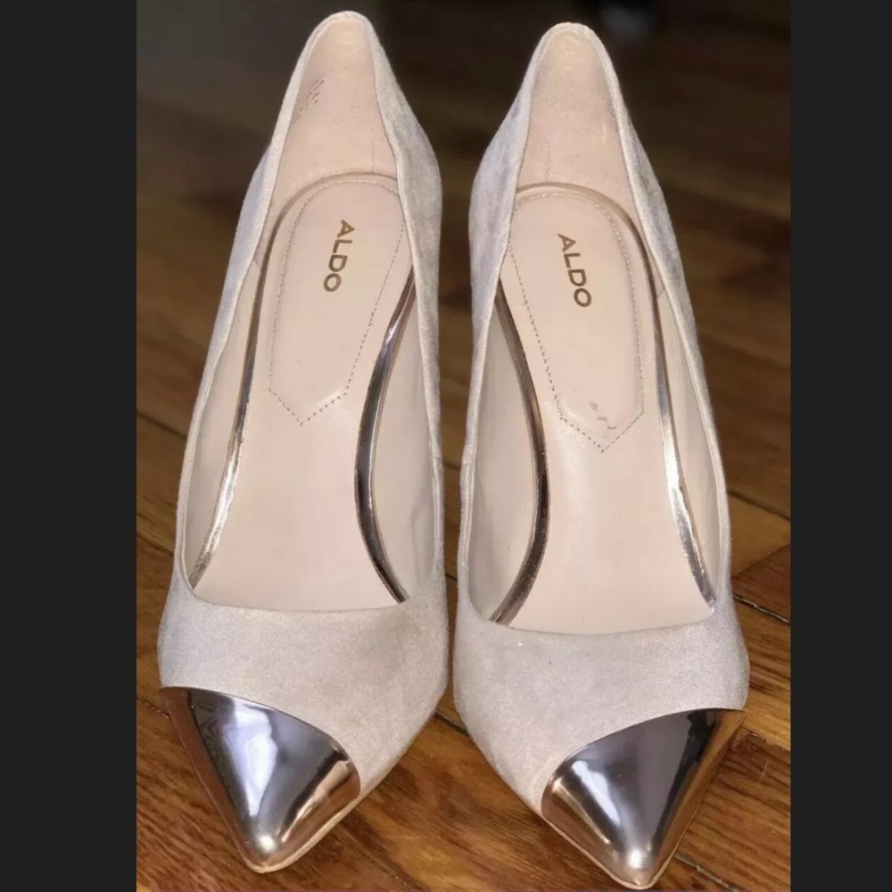 👠Ysolla Nude Heels Gold Tip Women’s US 9